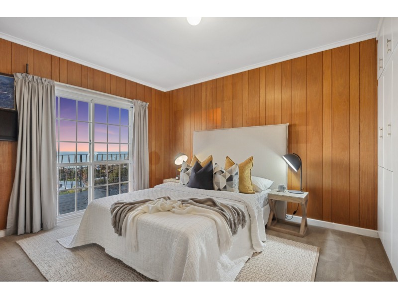 6 Ronald Crescent, Marino SA 5049