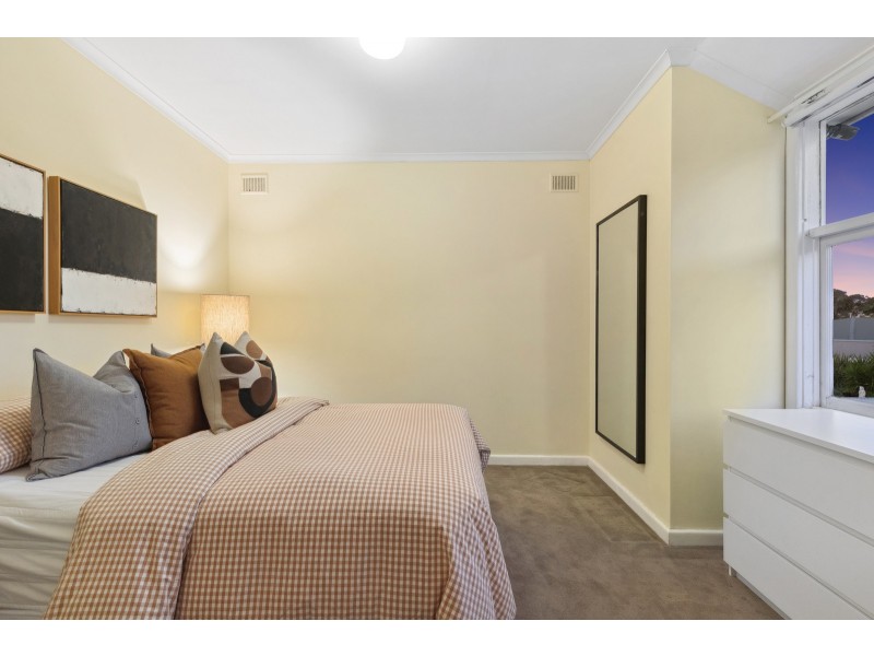 6 Ronald Crescent, Marino SA 5049