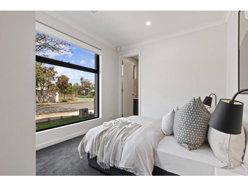 16 Second Avenue, Warradale SA 5046