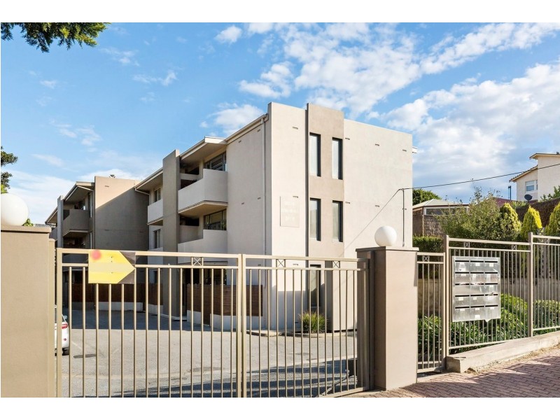 6/4 Bristol Place, Glenelg South SA 5045