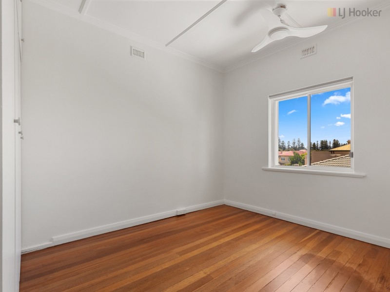 8/31 South Esplanade, Glenelg South SA 5045