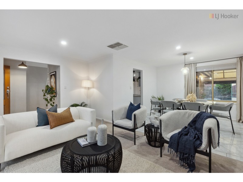 2 Hibiscus Court, Morphett Vale SA 5162