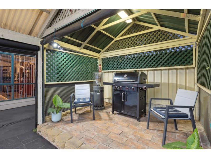 2 Hibiscus Court, Morphett Vale SA 5162