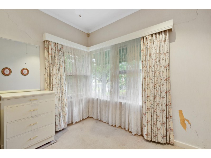 24 Elese Avenue, Campbelltown SA 5074
