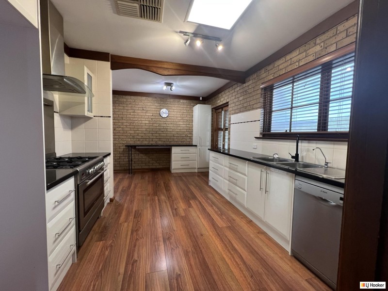 29 Frome Crescent, West Lakes SA 5021