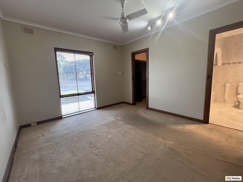 29 Frome Crescent, West Lakes SA 5021