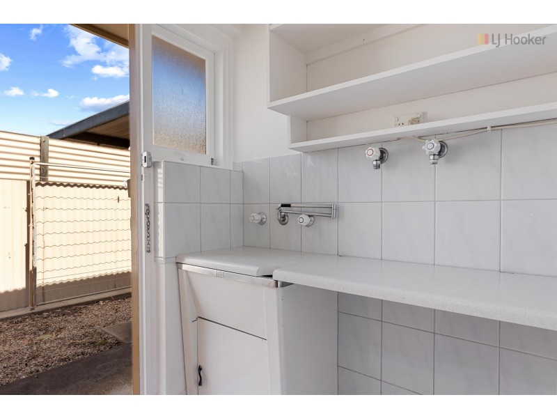 Unit 4/1 Halsey Road, Fulham SA 5024