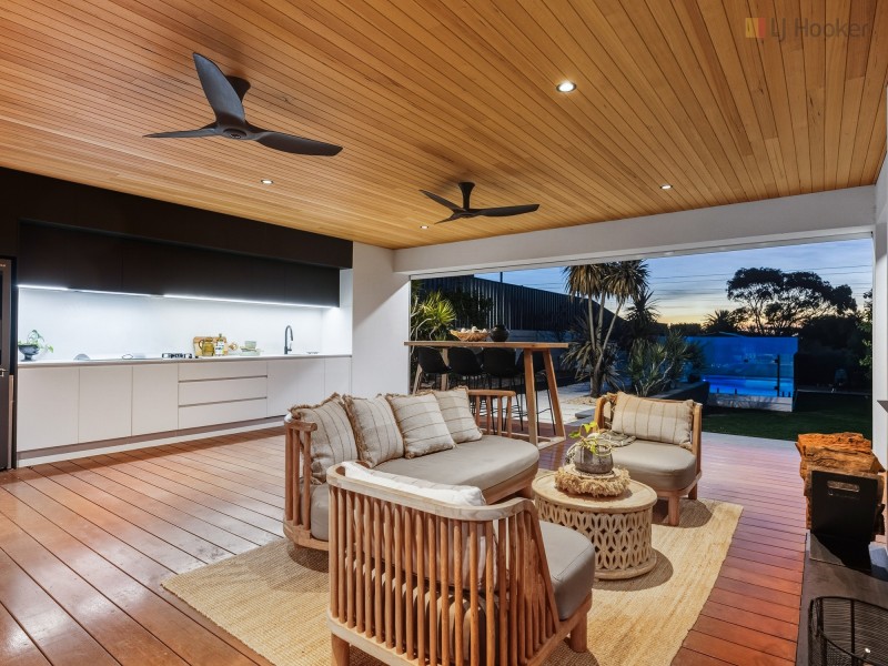 9A Kodaro Road, Hallett Cove SA 5158