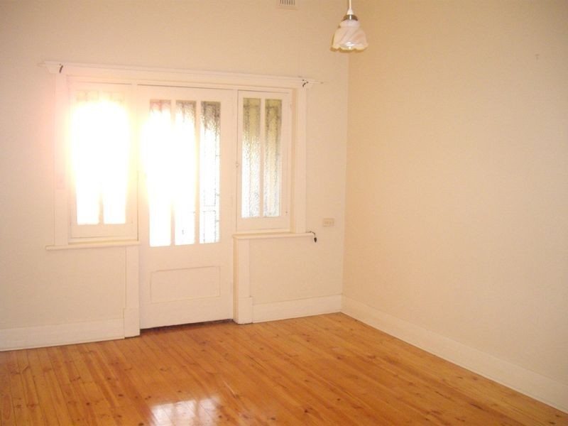 18 Sturt Street, Glenelg North SA 5045