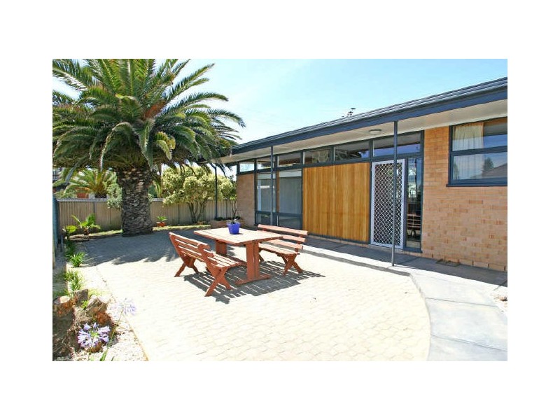 27 Malwa Street, Osborne SA 5017