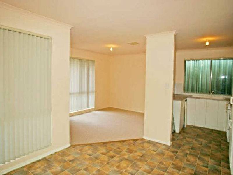 4A Bennett Close, Aberfoyle Park SA 5159