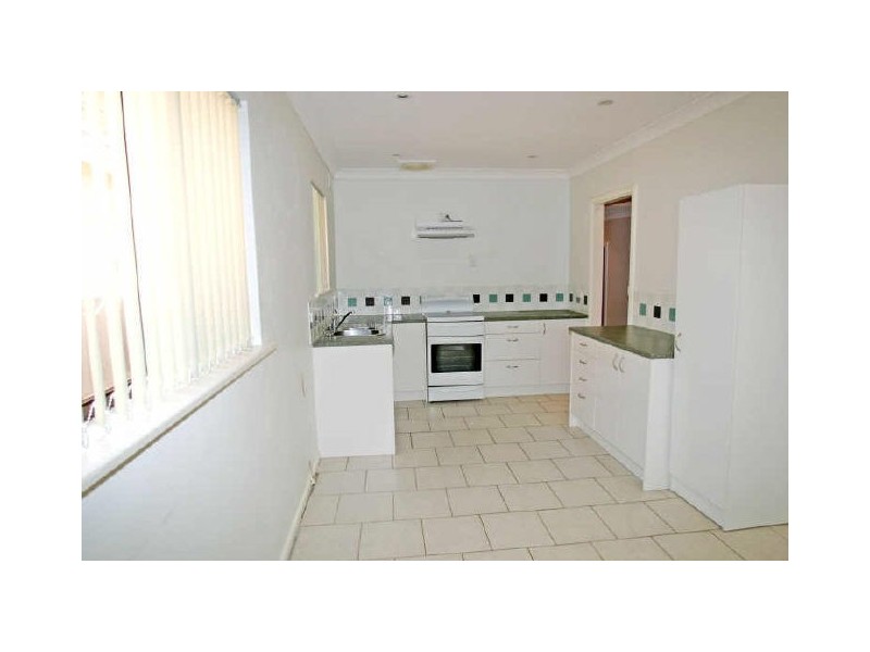 15 Williams Avenue, Hackham West SA 5163
