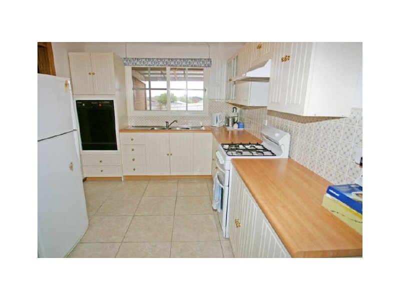 32 Kurnabinna Terrace, Hallett Cove SA 5158