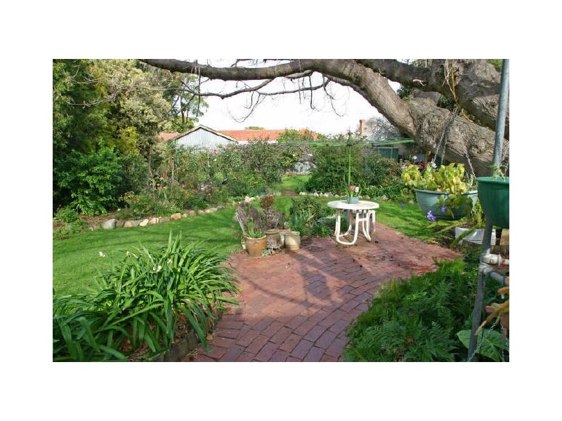 5 Lavinia Street, Hove SA 5048