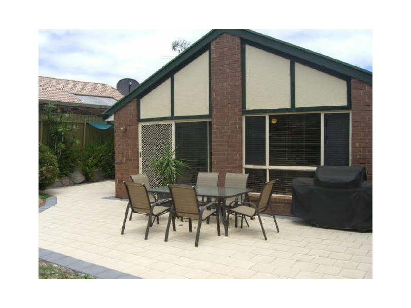 8 Esther Drive, Woodcroft SA 5162