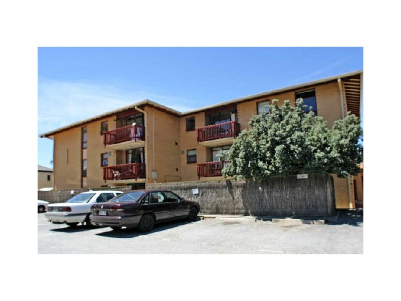 22/3 Broadway, Glenelg South SA 5045