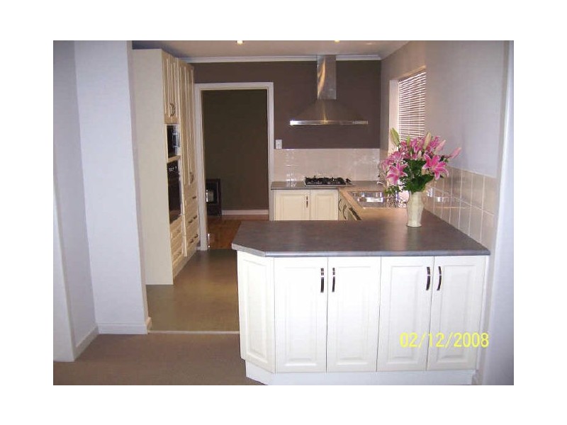 12 James Road, Happy Valley SA 5159