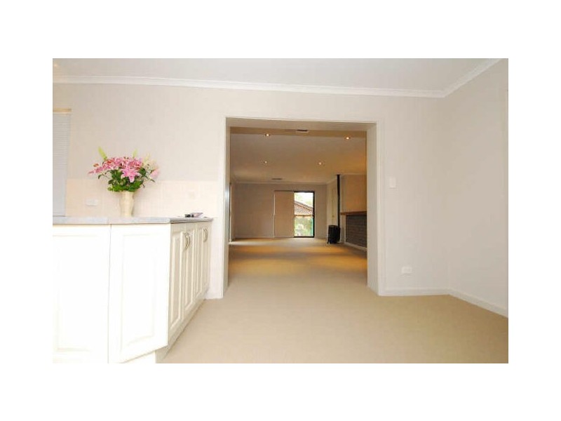 12 James Road, Happy Valley SA 5159