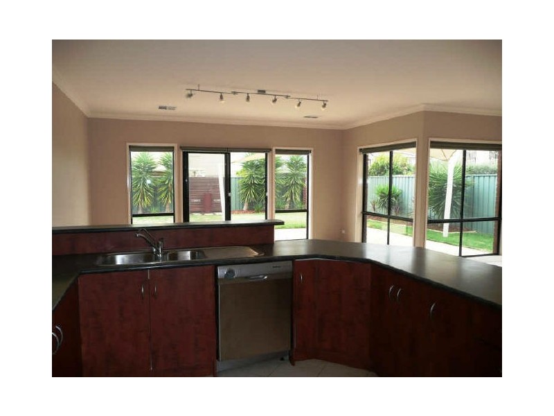 5 The Avenue, Mawson Lakes SA 5095