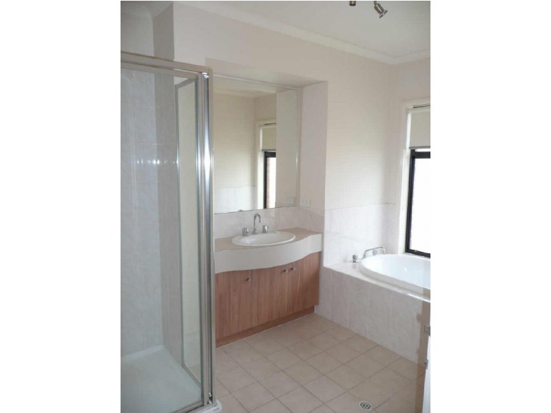 5 The Avenue, Mawson Lakes SA 5095