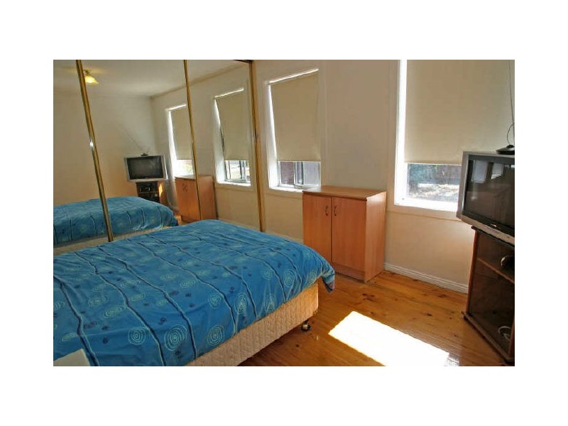 4 Sampson Road, Mitchell Park SA 5043