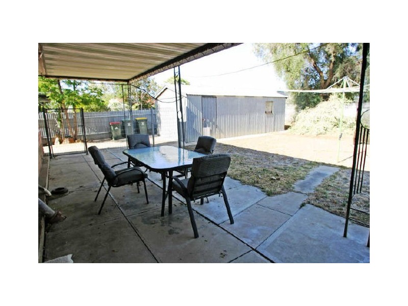 4 Sampson Road, Mitchell Park SA 5043