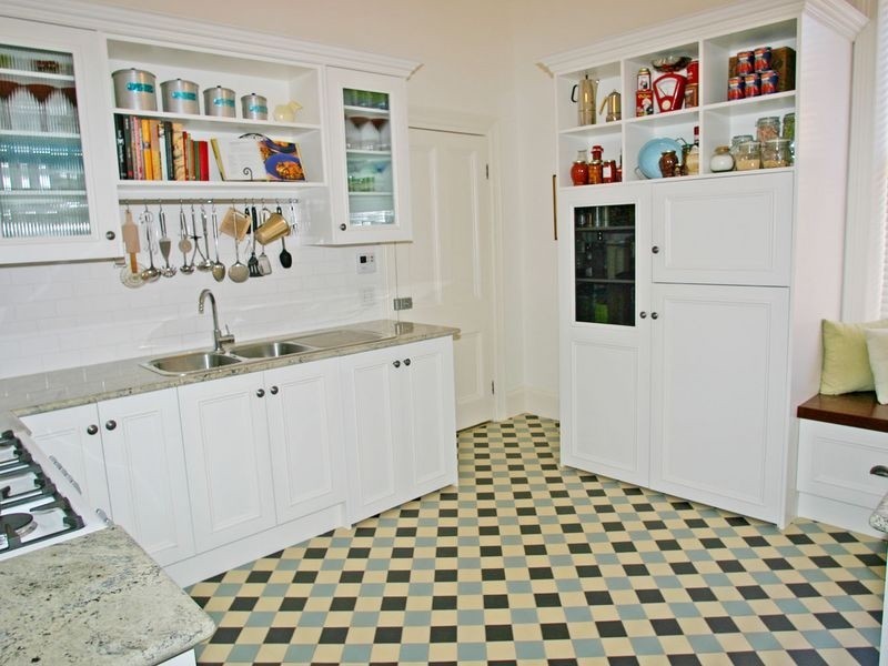 4/2-4 Saltram Road, Glenelg SA 5045