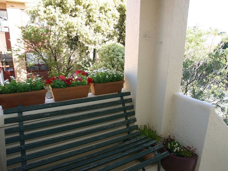 4/2-4 Saltram Road, Glenelg SA 5045