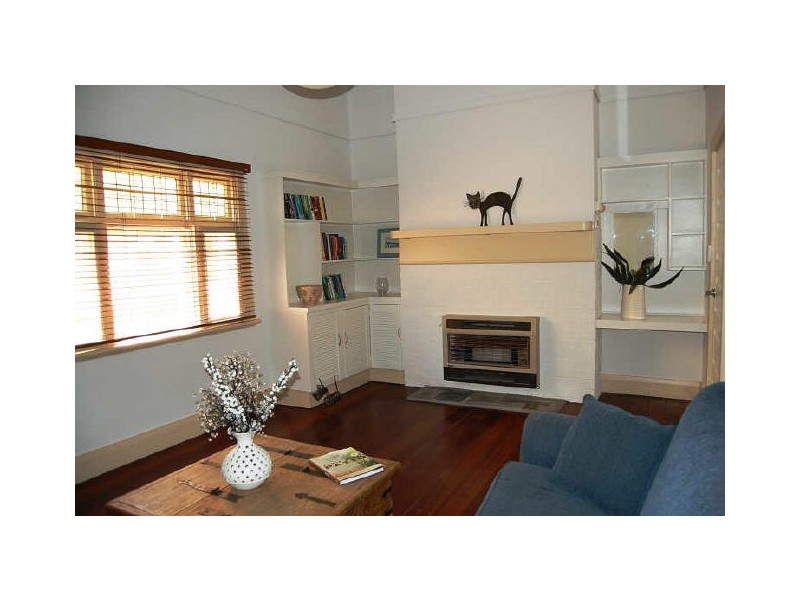 32 Sturt Street, Glenelg North SA 5045