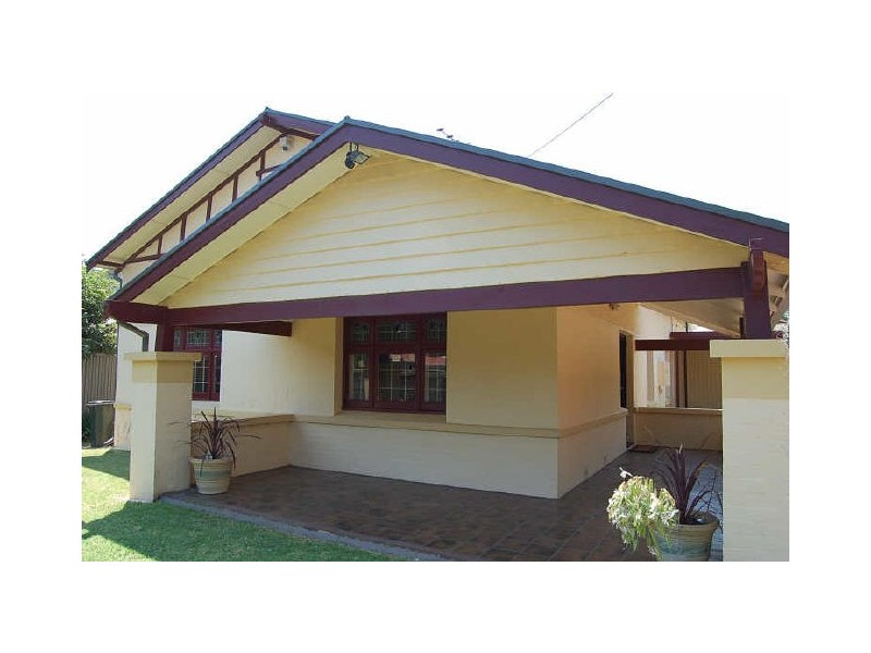 32 Sturt Street, Glenelg North SA 5045