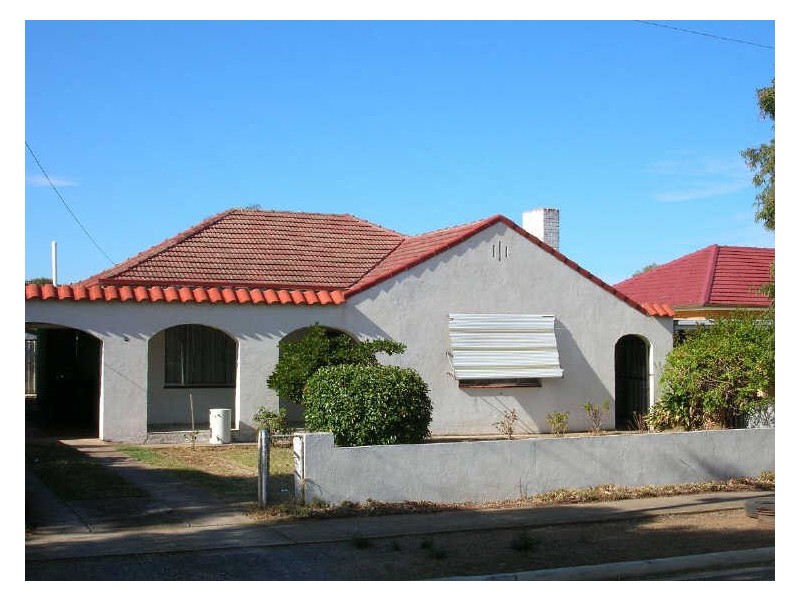 52 English Ave, Clovelly Park SA 5042