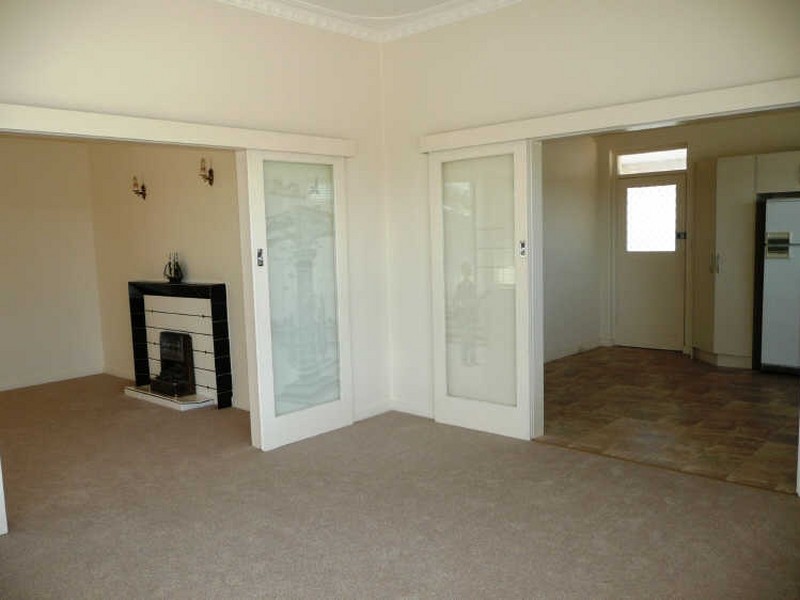 2 Prior Avenue, Seaton SA 5023