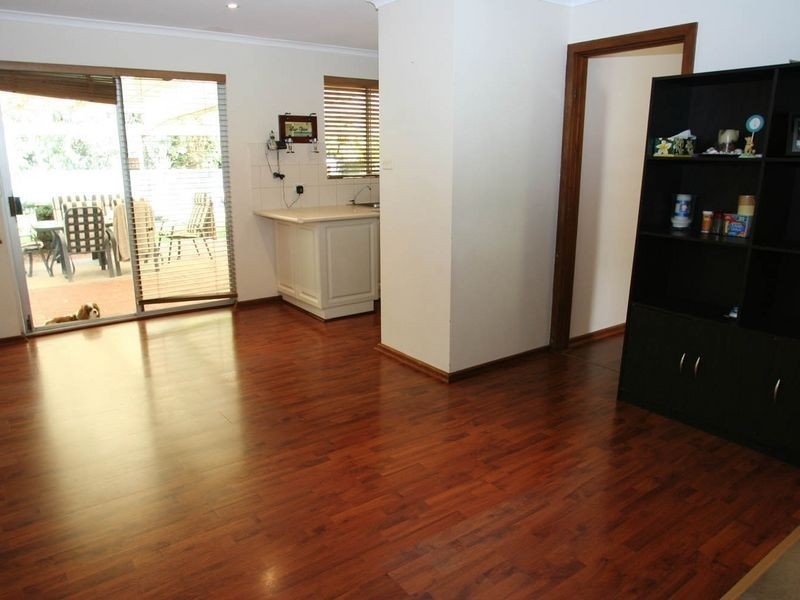 8 Alice Crescent, Morphett Vale SA 5162