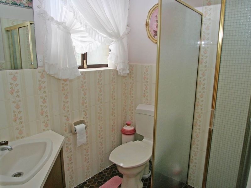 31 Bellevue Drive, Bellevue Heights SA 5050