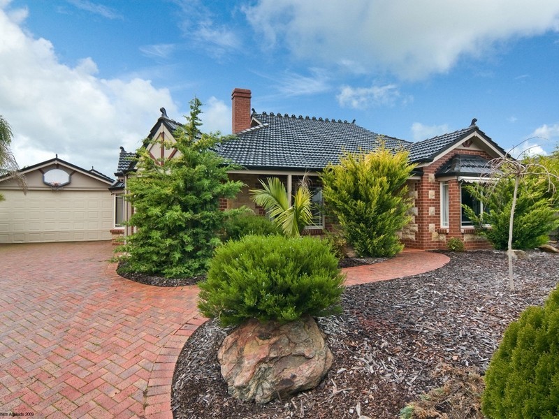 7 Ironbark Avenue, Flagstaff Hill SA 5159
