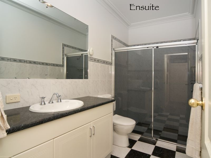 7 Ironbark Avenue, Flagstaff Hill SA 5159