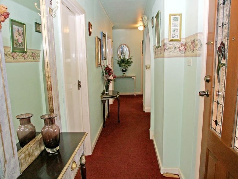 31 Campbell Drive, Para Hills SA 5096