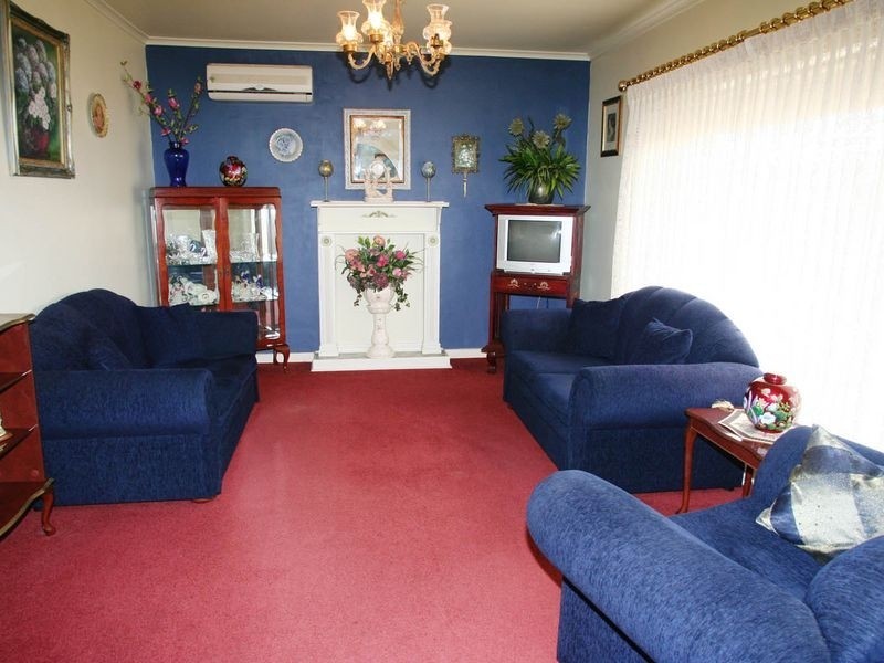 31 Campbell Drive, Para Hills SA 5096
