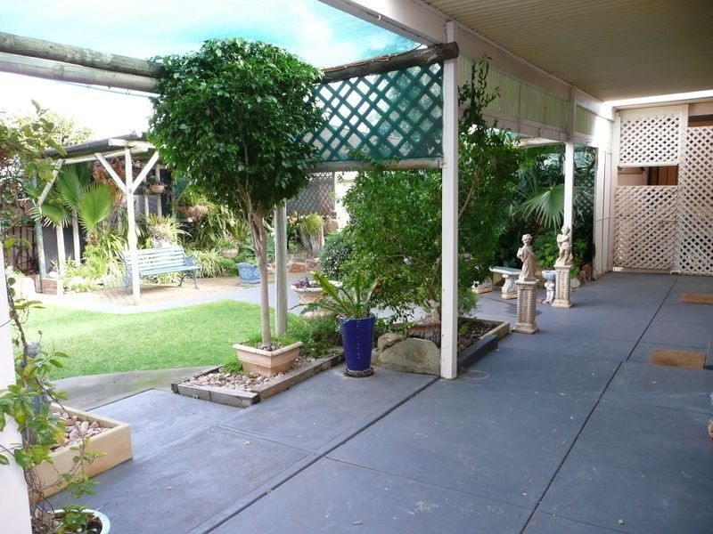 31 Campbell Drive, Para Hills SA 5096