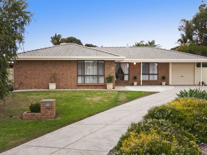 15 St Martins Court, Woodcroft SA 5162