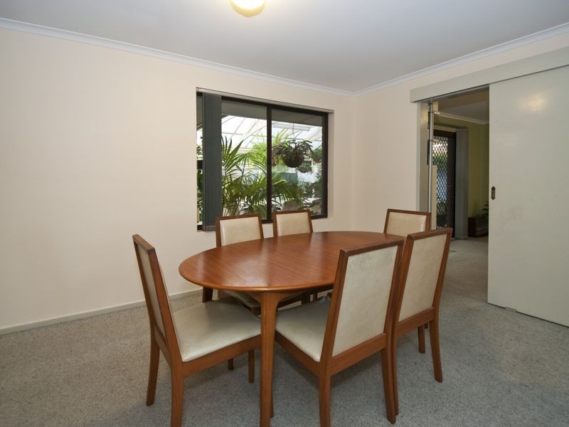 15 St Martins Court, Woodcroft SA 5162