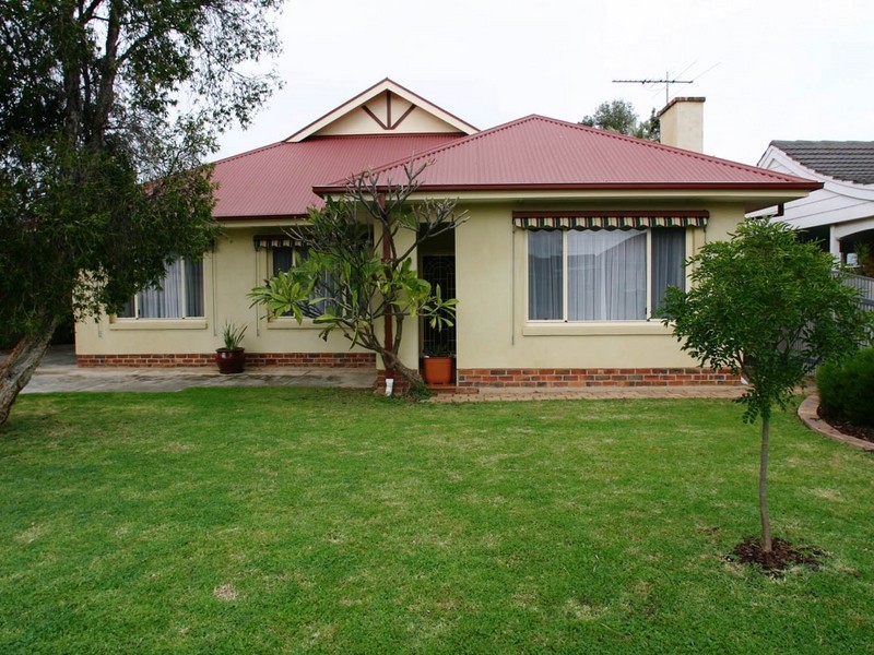 15 Riesling Avenue, Glengowrie SA 5044