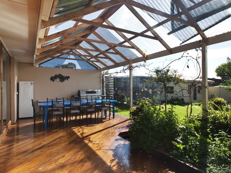 18 Wattle Avenue, Hove SA 5048