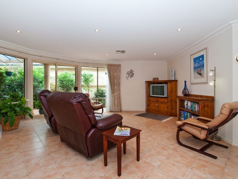 14 Oraston Avenue, Brighton SA 5048