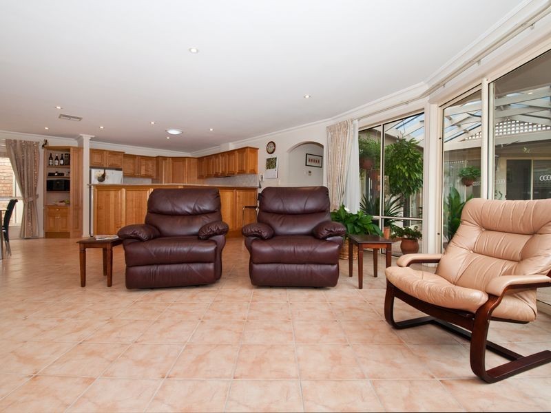 14 Oraston Avenue, Brighton SA 5048