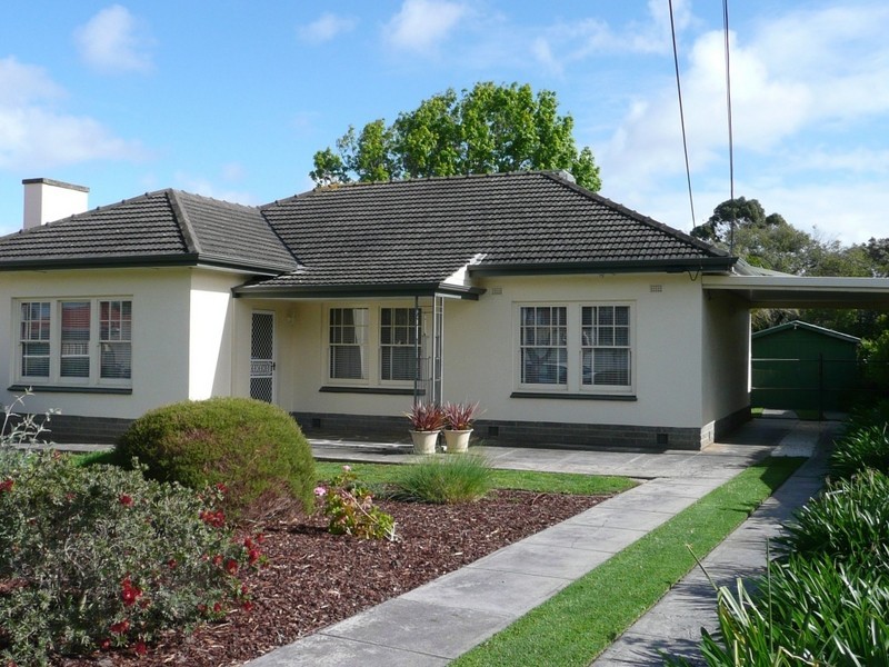 2A Wendover Walk, Glengowrie SA 5044