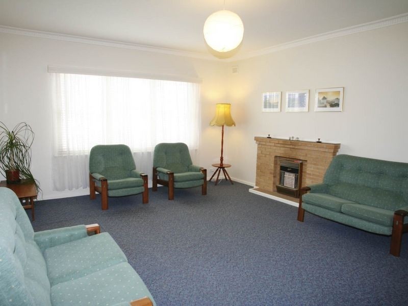 2A Wendover Walk, Glengowrie SA 5044