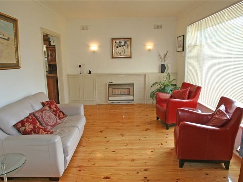 42 Finniss Street, Marion SA 5043