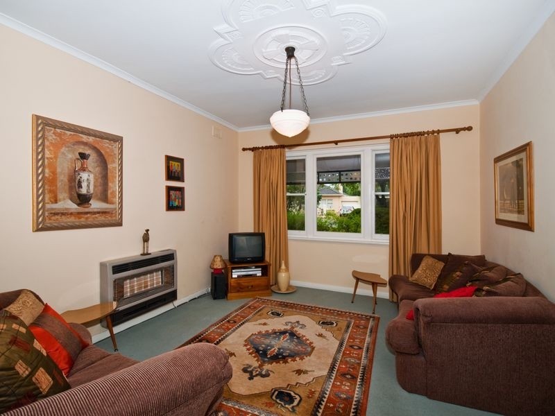 3 Melanto Terrace, Marion SA 5043