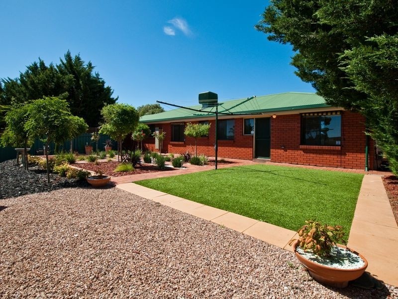 15 Planters Drive, Hallett Cove SA 5158